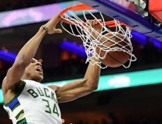 PG游戏官网登录入口-篮网B队翻盘希腊男篮，威斯布鲁克三分雨点燃全场