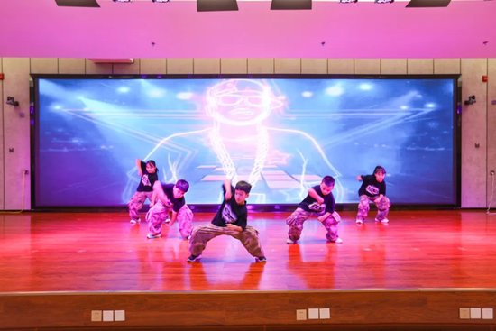 PG游戏官网登录入口-关于HKA横扫WBG,Crisp关键团战开团秒人强强对话八强赛,点燃全场激情的信息