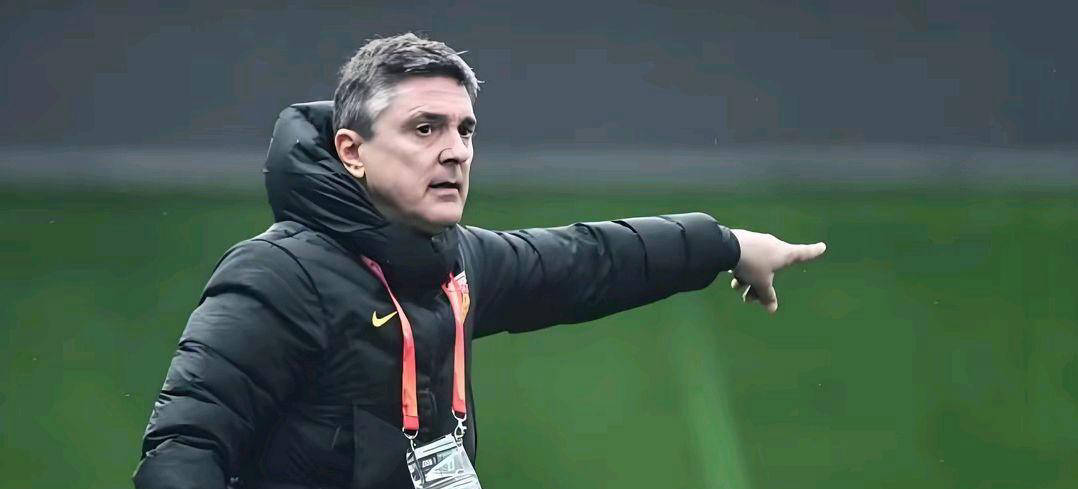 PG游戏官网登录入口-国际足球盛宴即将打响,球员备战纷纷发声