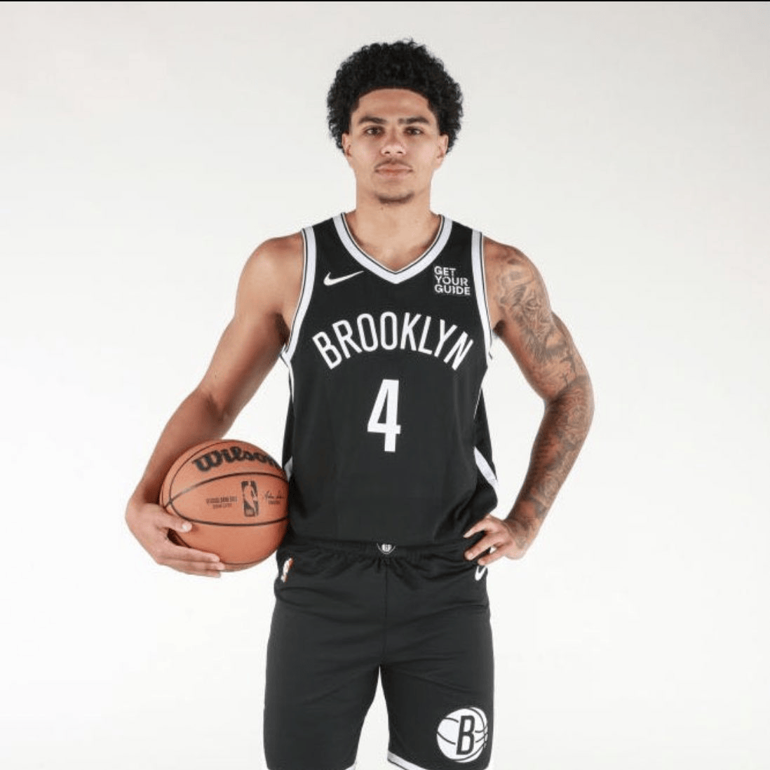 PG游戏官网登录入口-篮网B队翻盘希腊男篮,威斯布鲁克三分雨点燃全场