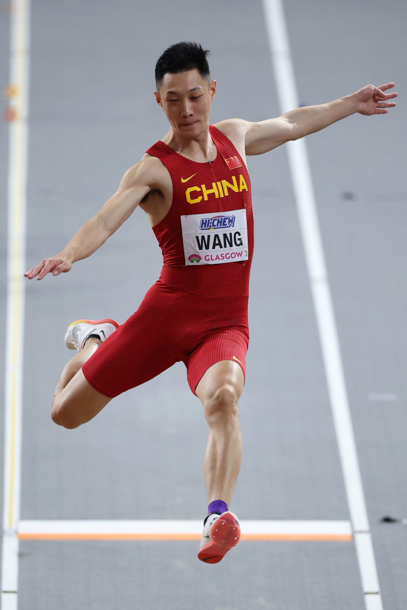 PG平台-运动员飒爽英姿,奋力拼搏耀眼光芒的简单介绍